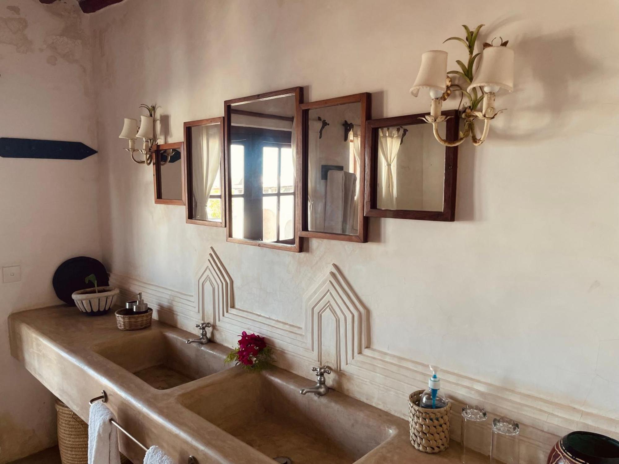 Authentic Swahili Style Villa Milele House ลามู ภายนอก รูปภาพ